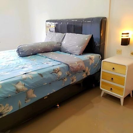 Homestay Omah Putih Бантул Екстериор снимка